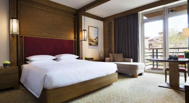 Двухместный номер Standard с балконом и с видом на горы Hyatt Regency Changbaishan