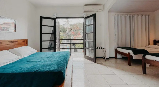 Люкс с балконом Búzios Centro Hotel