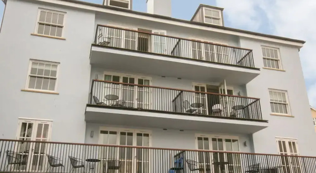 12 Combehaven