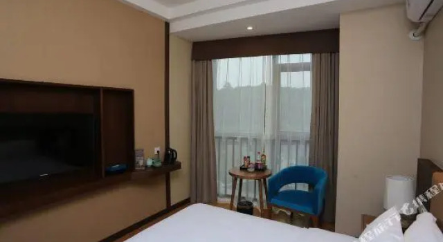 Hechen Hotel