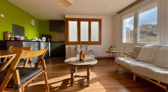 Apartamento Ca Blai de Brull en el centro de Tivissa, Забронировать Отель Тивисса Tarragona Province