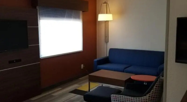 Номер Standard Holiday Inn Express Winfield by IHG