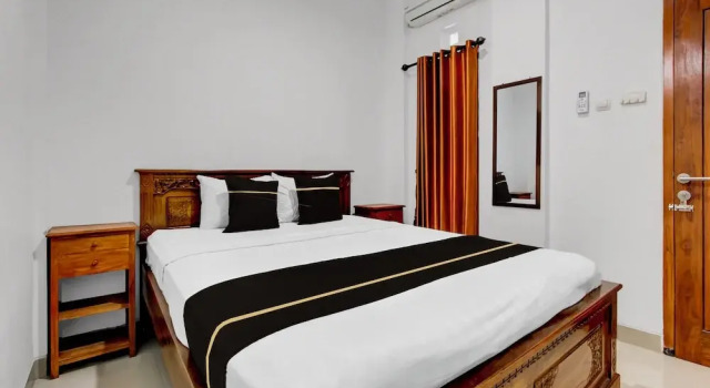 Номер Deluxe OYO 95088 Homestay Omah Pring