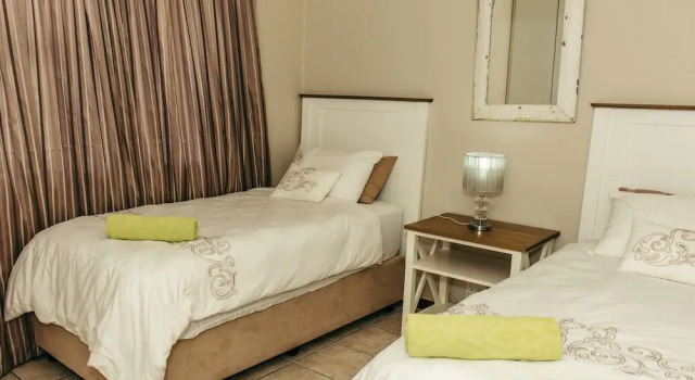 Vacation Letting - Elgin House Apartment, Забронировать Апартаменты/квартира Апартаменты Mossel, Апартаменты/квартира