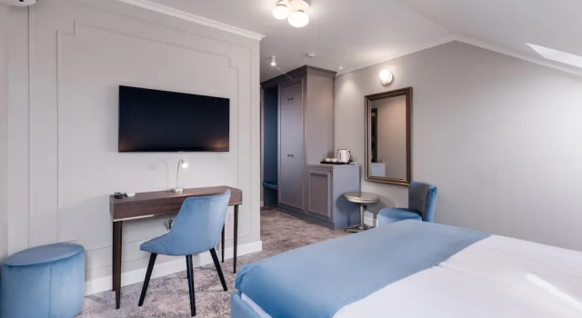 Двухместный номер Standard с балконом Hotel Meridian