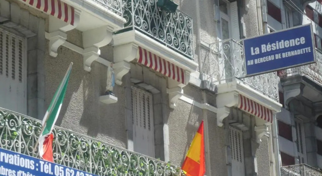 Apartment' Padre Pio, Rezervovat Hotel Hotely v Hautes-Pyrénées s parkováním, Parkování