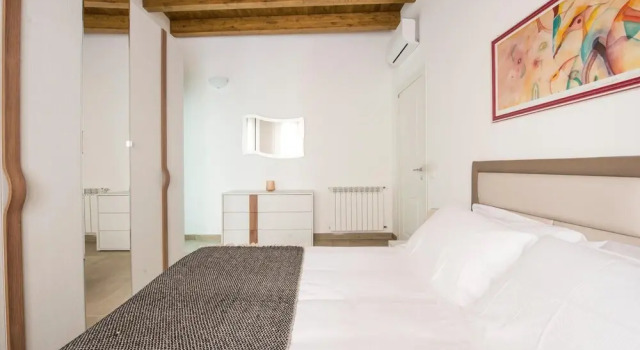 Santa Cecilia Apartment 2A - Locazione, Book Lejlighed SPA-hoteller i La Kalsa, SPA