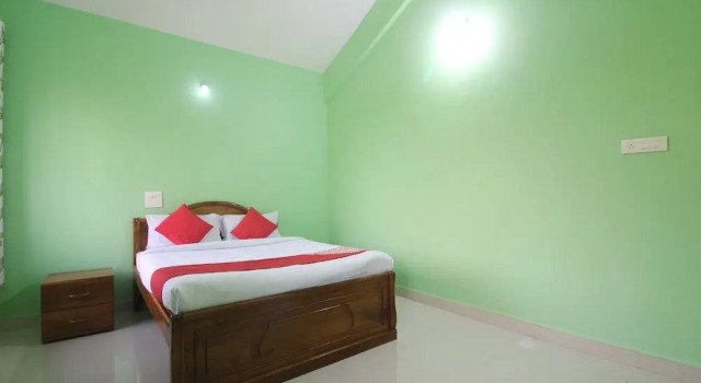 Chrisander's Resort by OYO Rooms