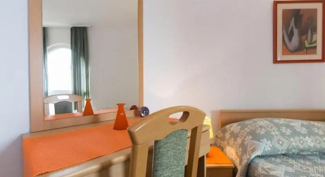 Marija F2 Apartment, Забронировать Апартаменты/квартира Отели Крка с парковкой, рядом с Krk Harbour, Парковка