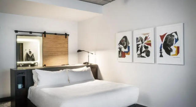 Одноместный номер Standard с балконом The Maven Hotel at Dairy Block