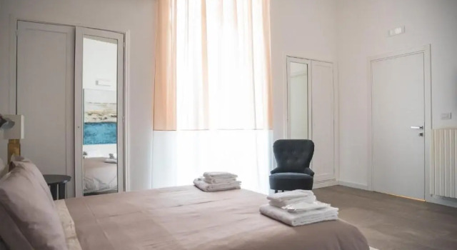 Fourooms Bari - Sparano, Забронировать Отель Отели в центре Бари, в центре