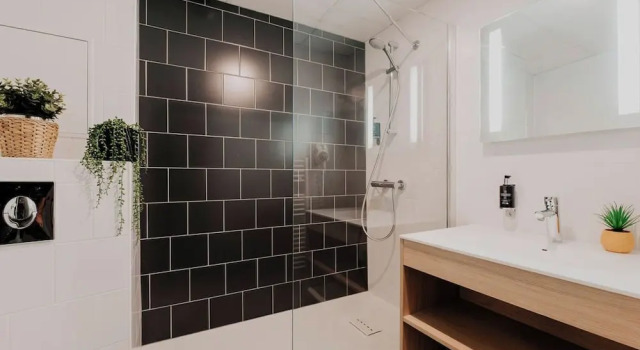 Кровать в общем номере Matabi Hotel Toulouse Gare by HappyCulture
