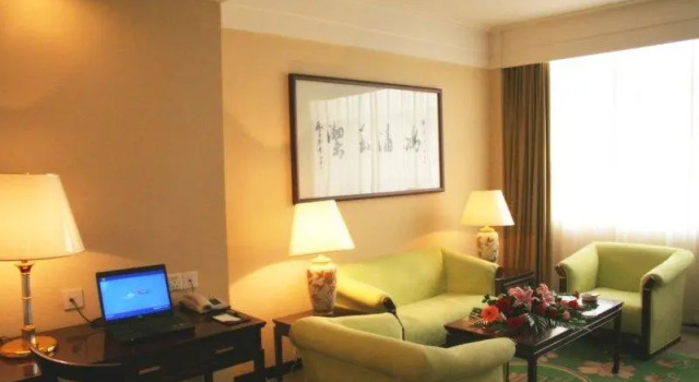 Семейный номер Standard с видом на город Bell Tower Hotel Xian