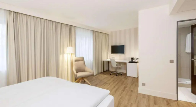 Двухместный номер Superior NH Düsseldorf City Nord