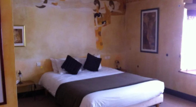 Le Thy, Rezerwuj Hotel  