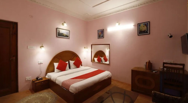 OYO 14534 Hotel Oakwood