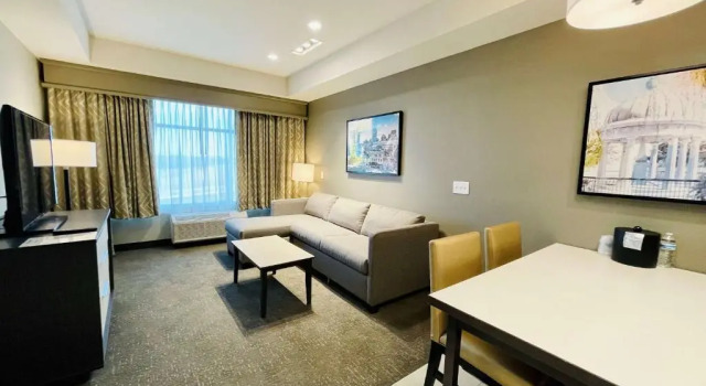 Двухместный люкс с 2 комнатами Best Western Plus Executive Residency Jackson Northeast