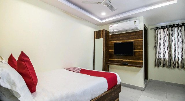OYO 11842 Hotel Sri Sai Grand Inn, Забронировать Отель Отели Хайдарабада с завтраком, рядом с Технологический университет им. Джавахарлала Неру (JNTU), Завтраки