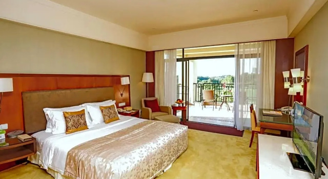 Люкс Deluxe с видом на поле для гольфа Agile ChangJiang Hotel ZhongShan