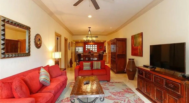 Upgraded Villa La Estancia W/view