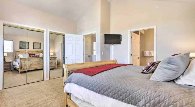 Spacious Fraser Condo ~ 6 Mi to Winter Park!