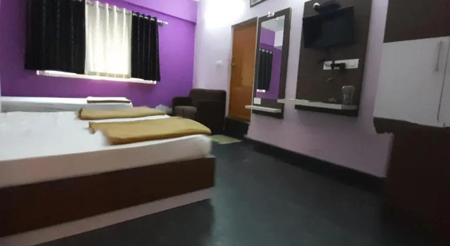 Трёхместный номер Deluxe с видом на город Sapphire Inn