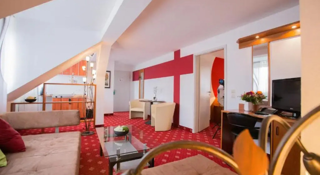 Люкс с видом на город Hotel Berlin