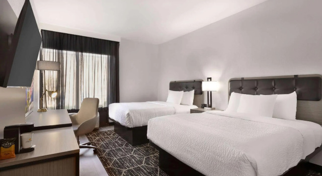 Четырёхместный номер Standard La Quinta inn & suites by Wyndham Dothan