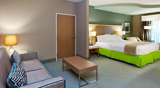 Двухместный люкс c 1 комнатой Holiday Inn Express & Suites Warner Robins North West by IHG