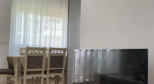 Lovely 2-bed Apartment in Gjiri i Lalzit