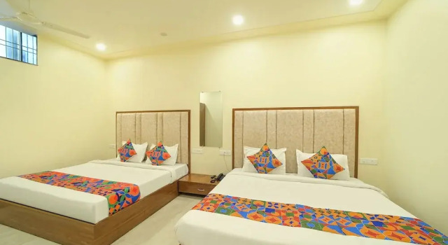 Номер Premium Fabhotel Sunshine Residency I
