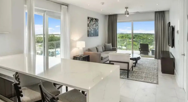 Апартаменты Superior Garden Villa Condo at ONE Cable Beach
