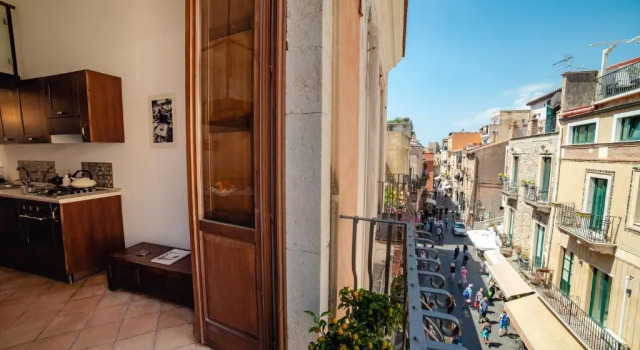 Студия с балконом Vilagos Apartments & Loft Taormina