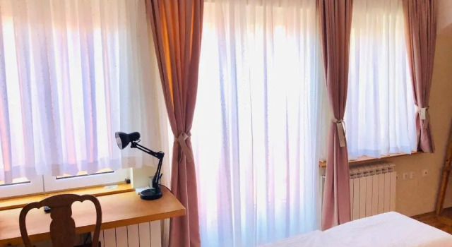 ZeMoon Apartment, Забронировать Апартаменты/квартира Отели Земун с парковкой, рядом с Millenary Monument, Парковка