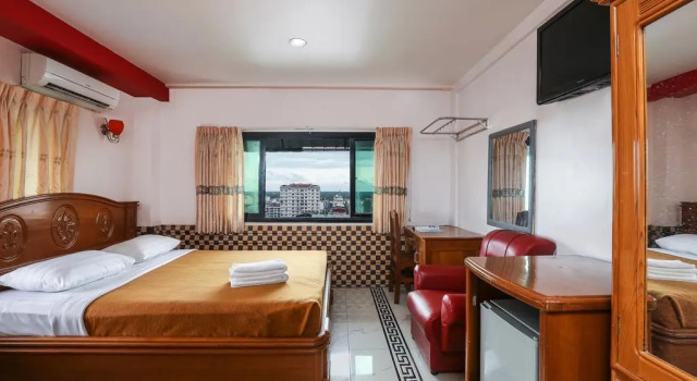 Номер Standard M.G.M Hotel