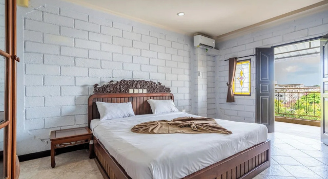 Двухместный номер Deluxe с балконом Ammara Legian By Vilarisi - 8 Minute Walk To The Beach
