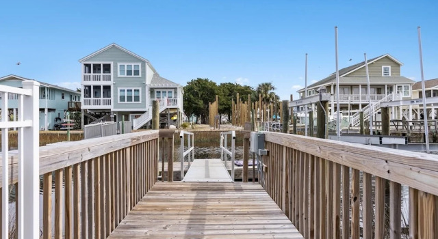 138 Tarpon 4 Bedroom Home by Redawning