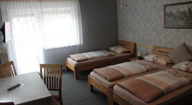 Трёхместный номер Standard Gasthaus Zur Sonne