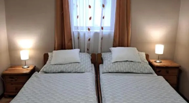 Árkád Apartmanház Szeged, Забронировать Отель Сегед Чонград, рядом с New Synagogue