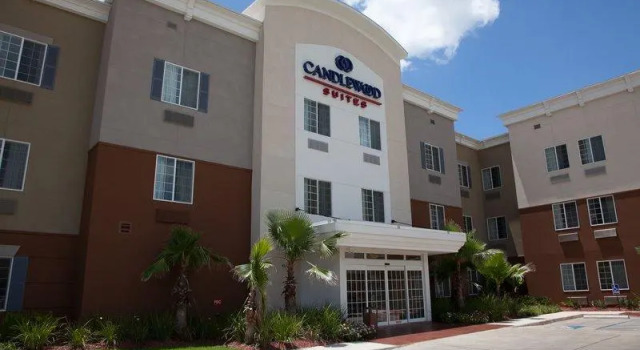 Кровать в общем номере Candlewood Suites Alexandria by IHG