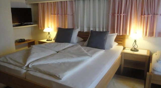 Семейный номер Standard с балконом Hotel Pension Schwaiger