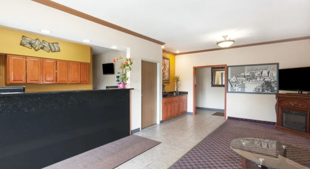 Super 8 Big Rapids MI, Réserver Hôtel Big Rapids Michigan