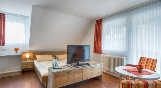 Двухместный номер Standard с балконом Hotel Zum Löwen - Unteres Wirtshaus