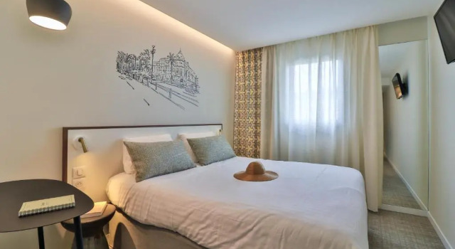 Двухместный номер Comfort Hotel du Pin Nice Port by Soniho