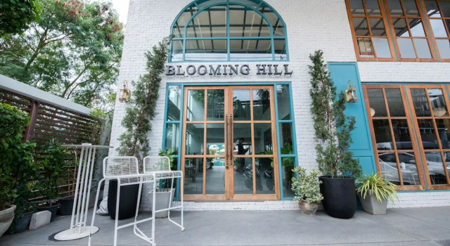 Blooming Hill Boutique Suites