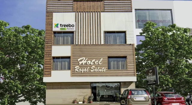 Hotel Royal Salute Chandigarh Delhi Expressway Zirakpur Chandigarh, Забронировать Отель Зиракпур штат Харьяна