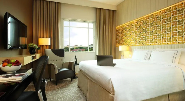 Club Double room Rendezvous Grand Hotel Singapore