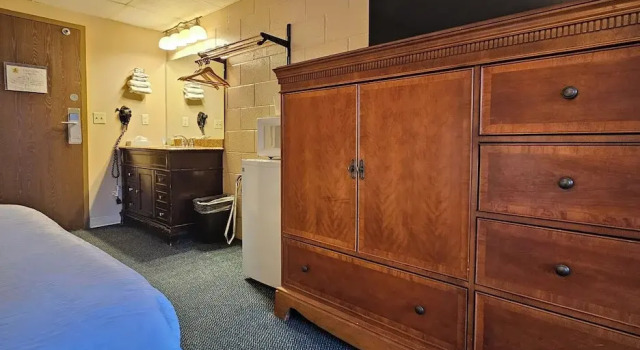 Четырёхместный номер Standard 1st Choice Inn Rawlins