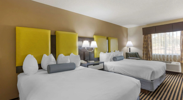 Четырёхместный номер Standard Best Western Plus Searcy Inn