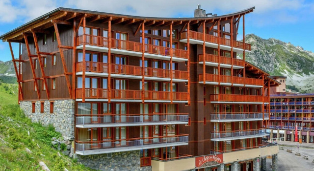 Modern Apartment Located in the Extensive Paradiski ski Area